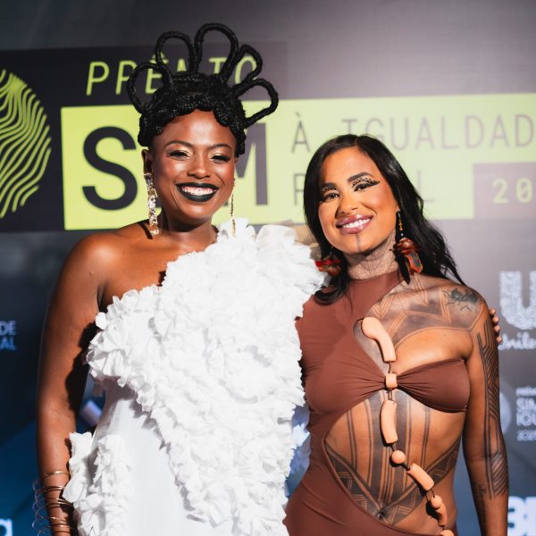 Luana Génot e Kaê Guajajara