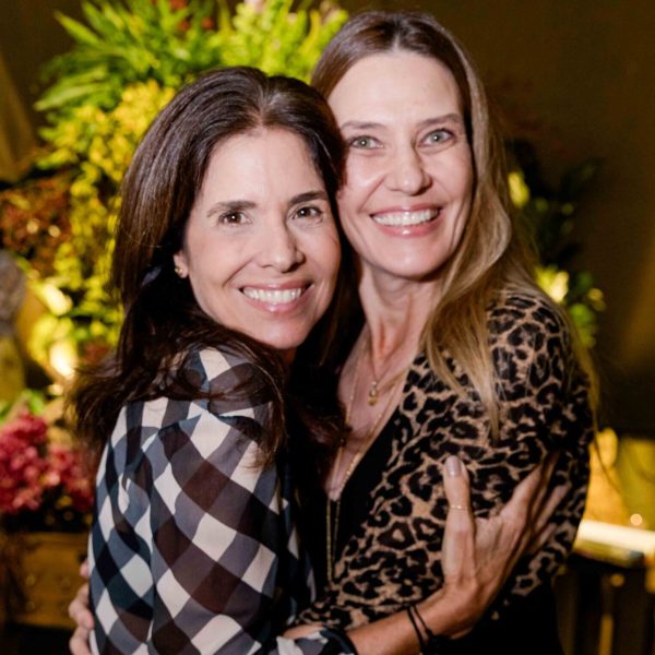 Angela Hall e Gilda Tostes