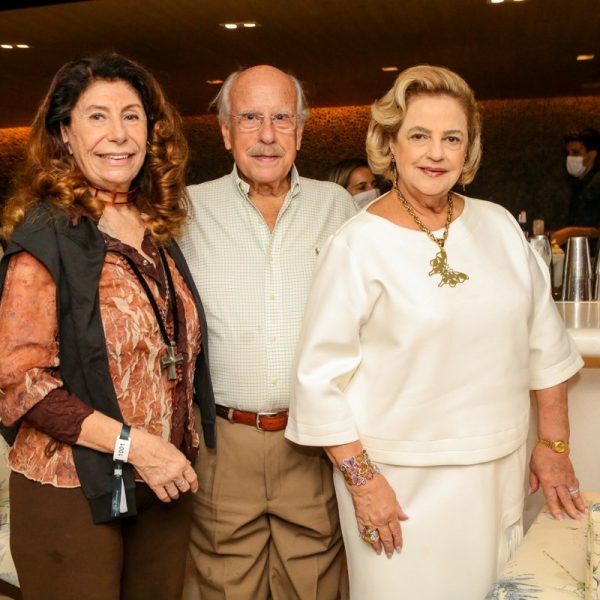 Anna Maria Tornaghi e o casal Claudio e Cristina Aboim