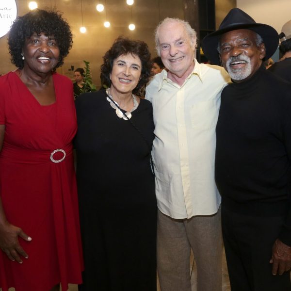 Benedita da Silva. Olivia e Francis Hime e Antonio Pitanga