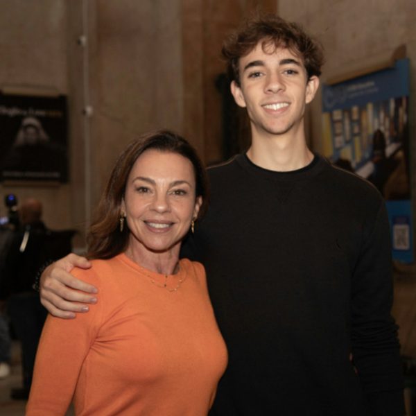 Carla Marins e Leon Marins