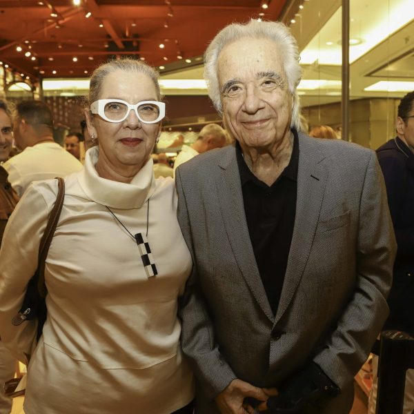 Carmen Valio e o maestro João Carlos Martins