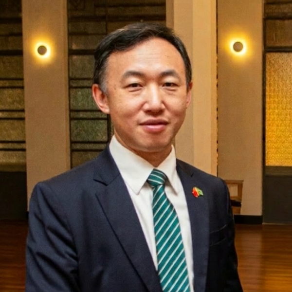 O cônsul Wang Haitao