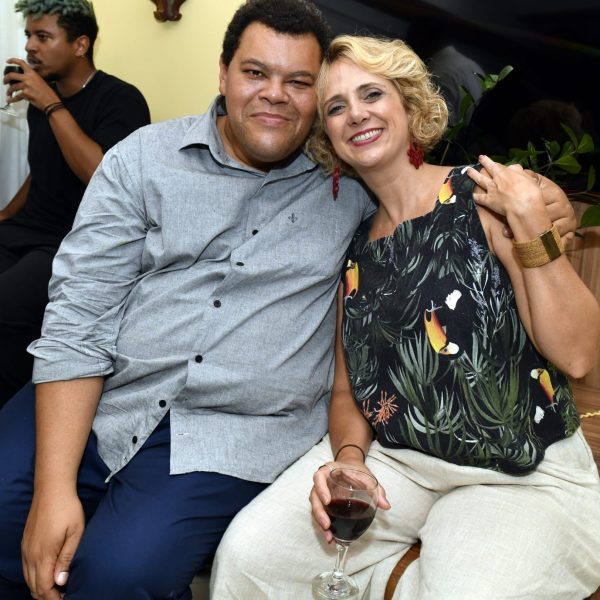 Babu Santana e Letícia Isnard