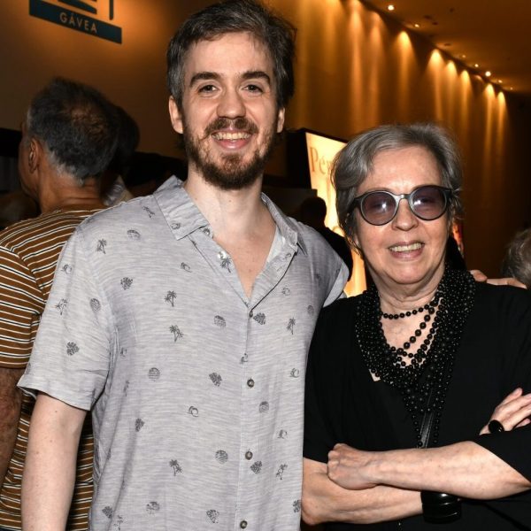 O compositor Paulo Francisco e sua mãe, Glaucia Camargos