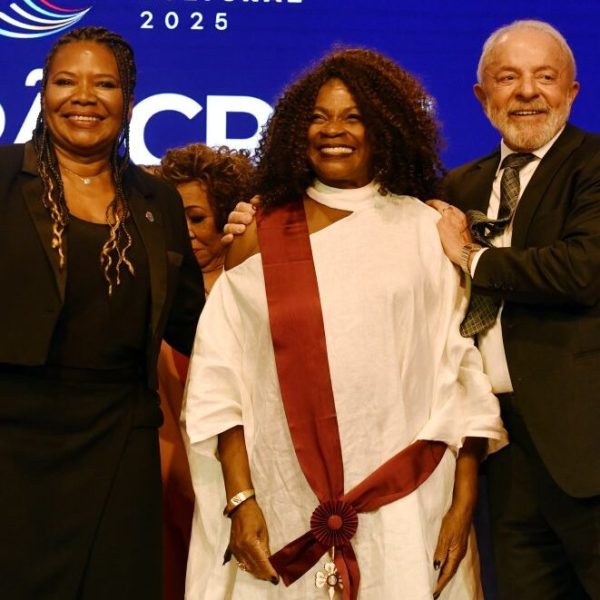 Margareth Menezes, Zezé Motta e o presidente Lula