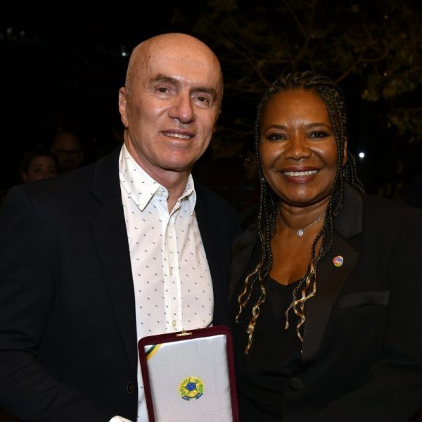 Gringo Cardia e Margareth Menezes