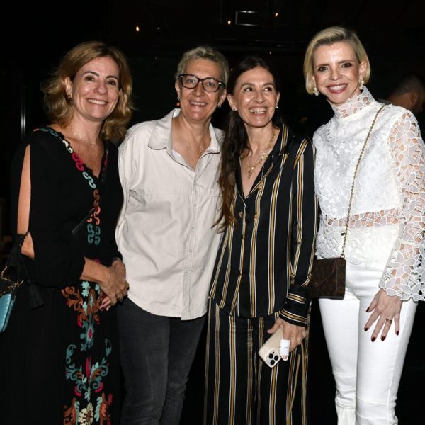 Dani Maguje, Fafá Giordano, Flora Gil e Fabiana Araújo