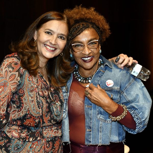 Cristina Serra e Elisa Lucinda