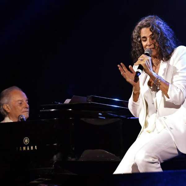 Francis e Simone