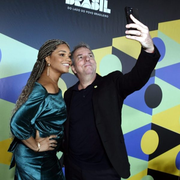 Juliana Alves e Augusto Madeira: reencontro após "Três Graças"