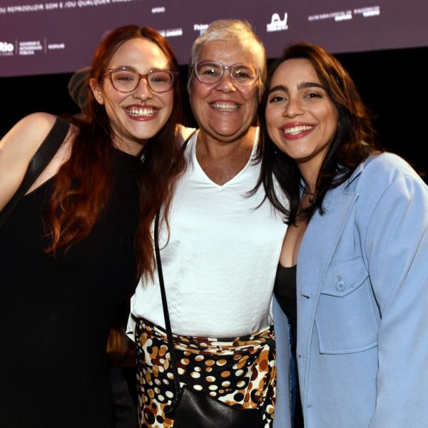 Maria Antônia Barata , Carla Nascimento e Maria Eduarda Barata