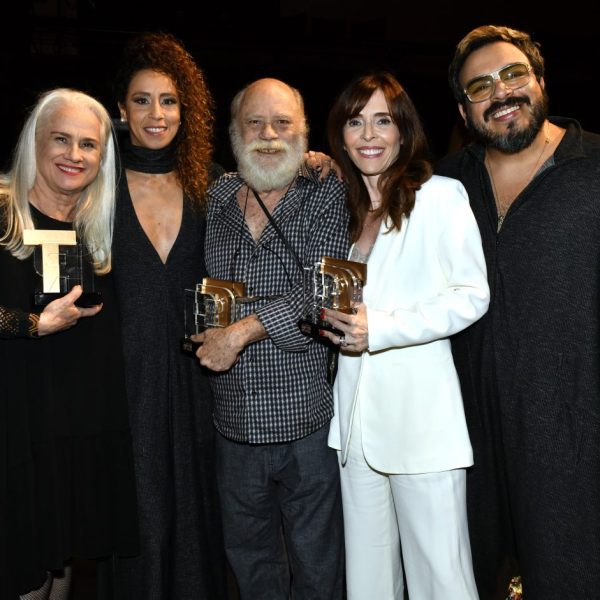 Vera Holtz , Thalita Carauta , Tonico Pereira , Deborah Evelyn e Luis Lobianco