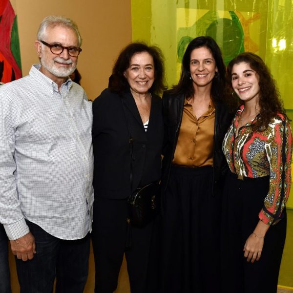 Iwan Figueiredo, Lilia Cabral, Cecília Fortes e Giulia Bertolli