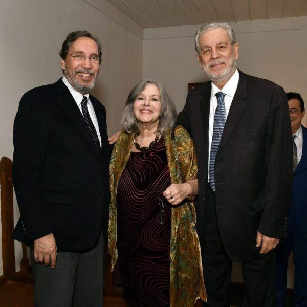 Merval Pereira com o casal Rosiska e Miguel Darcy de Oliveira