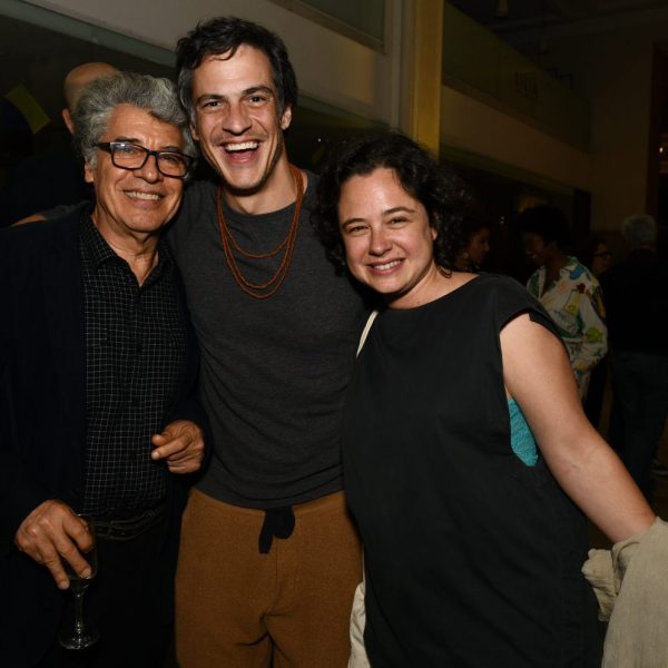 Paulo Betti, Mateus Solano e Julia Bernat