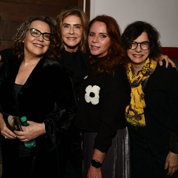 Ana Beatriz Nogueira, Maitê Proença, Leilane Neubarth e Denise Bandeira