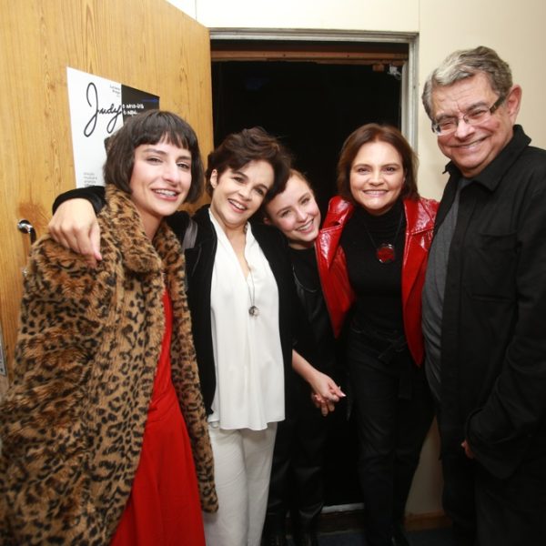 Duda Back, Luciana Braga, Larissa Manoela, Alessandra Poggi e Flavio Marinho