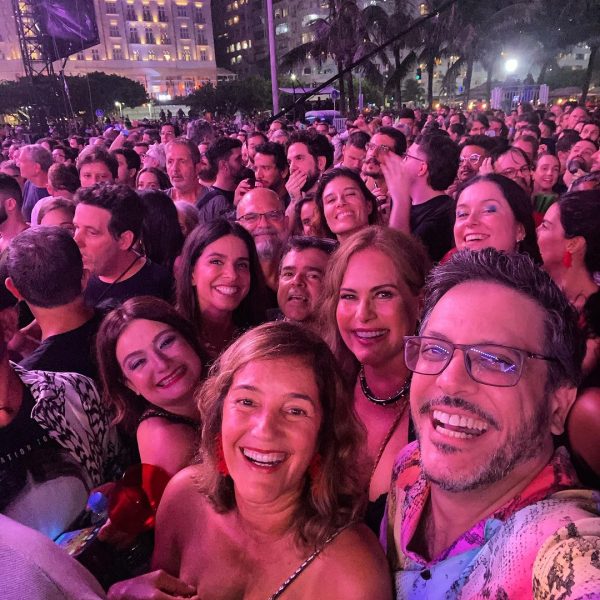 Em primeiro plano, Cíntia Oliveira, Lilia Teles, Renata Ceribelli e Lucio Mauro Filho