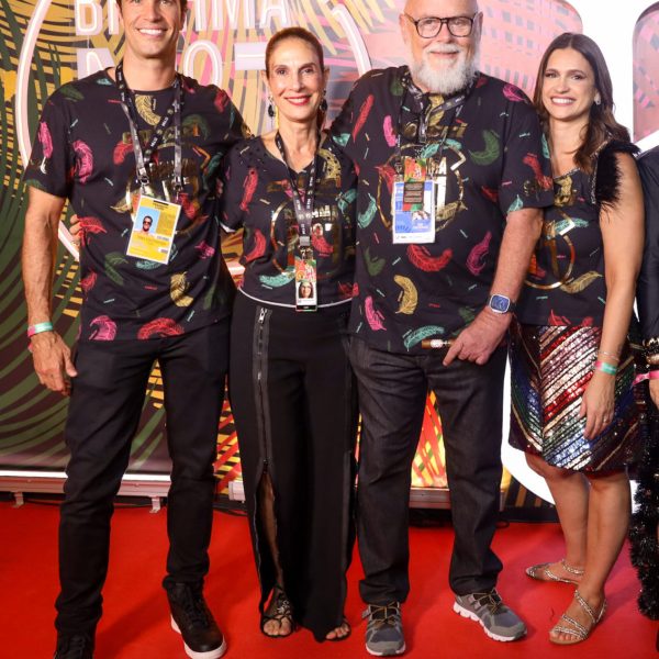 Flavio Sarahyba, Fernanda Abujamra, José Victor Oliva e Priscila Pellegrini