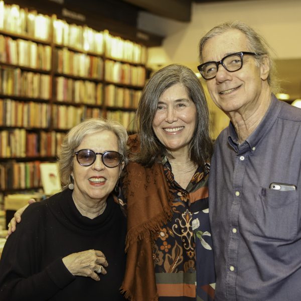 Glaucia Camargos, Carol Rosman e Bernardo Vilhena