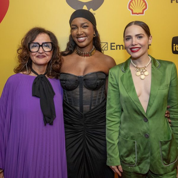 Ilda Santiago, Iza e Letícia Colin