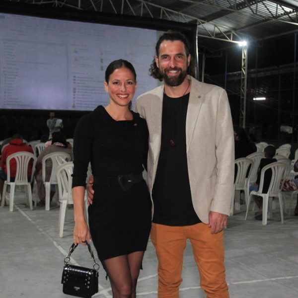 Fernanda de Freitas e Simão Felippe