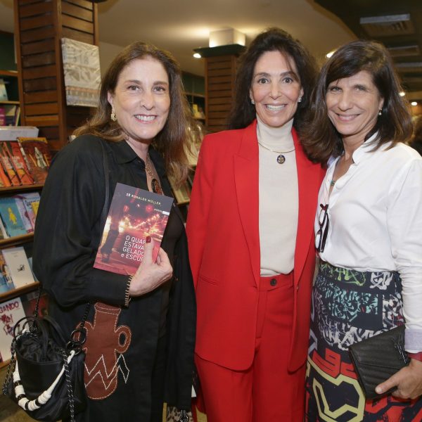 Ana Avelar, Isabela Lage e Gisela Zincone