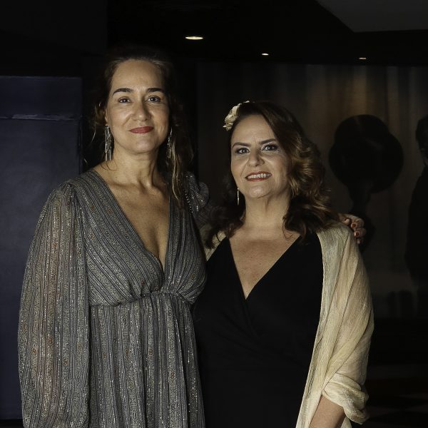 As produtoras do filme Izabella Faya e Fernanda Reznik