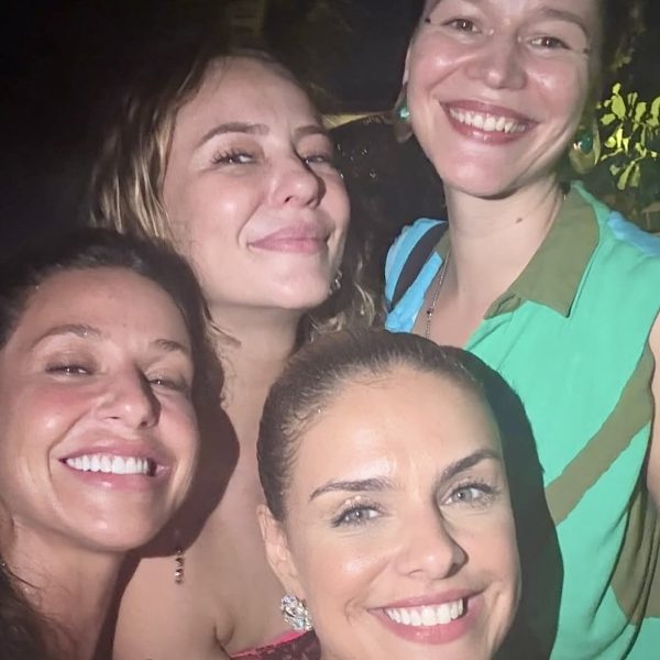 As atrizes Priscila Sol, Paolla Oliveira, Paloma Bernardi e Joana de Verona