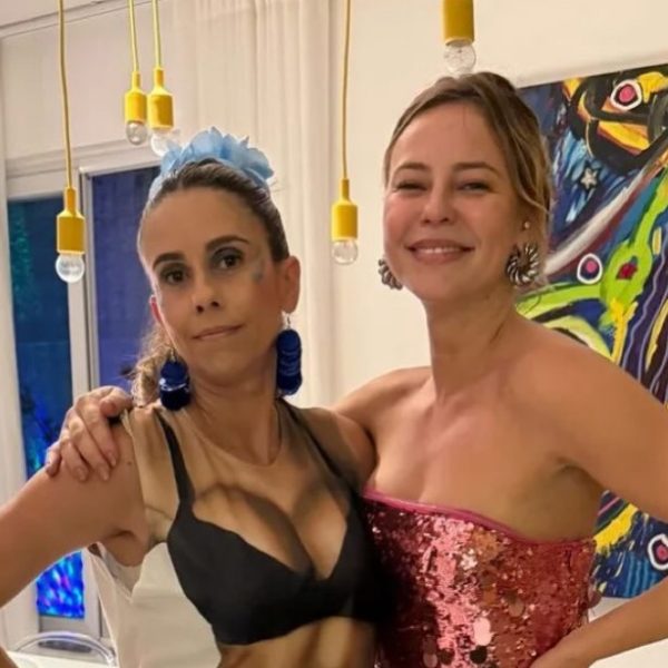 Paolla Oliveira com Joana Saviolo