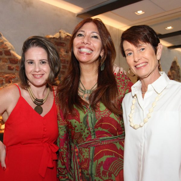 Angela Vasquezz, Vania Ribeiro e Claudia Cheniaux