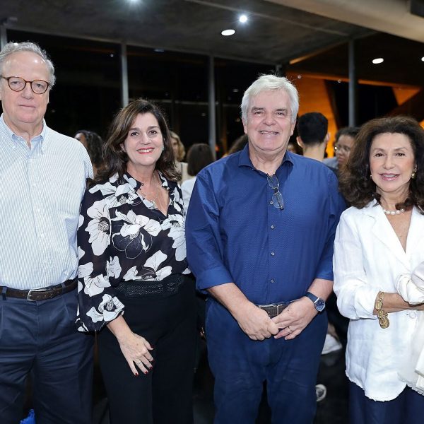 Alberto e Maritza de Orleans e Bragança com Gustavo Martins e Tanit Galdeano