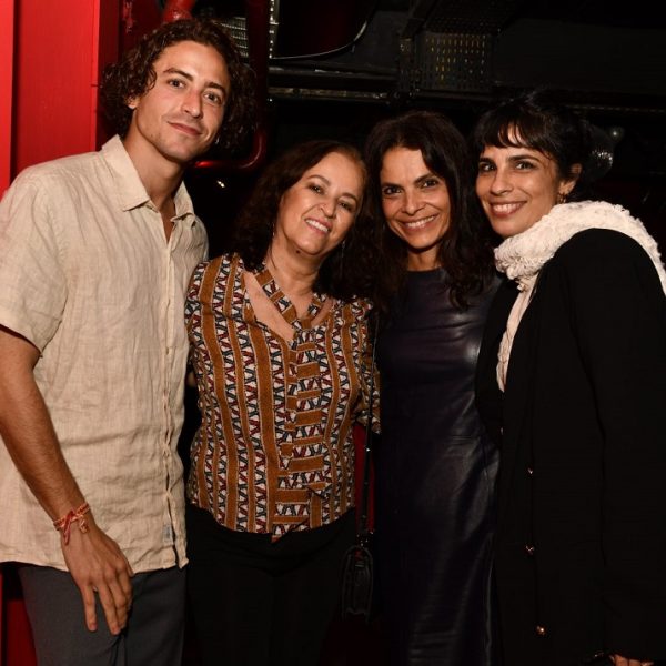 Jesuita Barbosa, Elizabeth Barbosa, Vanessa Cardoso e Maria Ribeiro