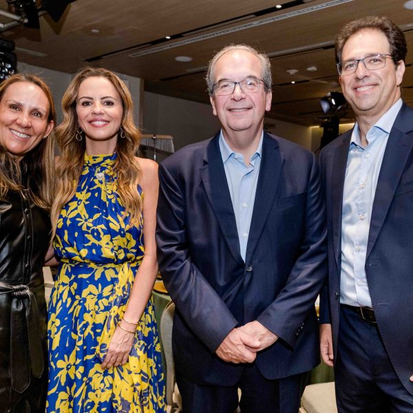 Karine Saceanu, Michelle Novaes, Ministro Ricardo Cuevas e Marco Saceanu