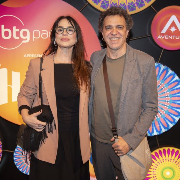 Larissa Bracher e Paulinho Moska