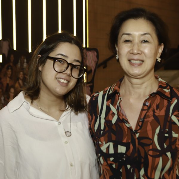 Leila Takahashi e a mãe, Lika Takahashi