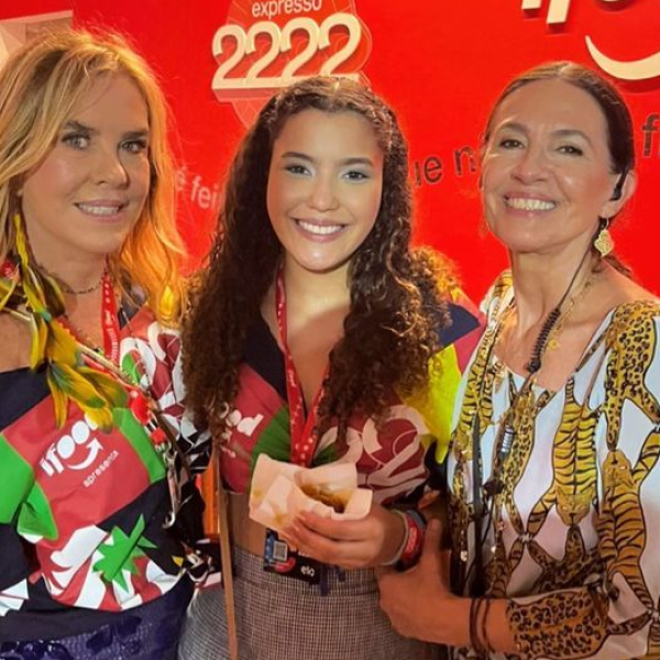 Lilibeth e Nina Monteiro de Carvalho com Flora Gil no Expresso 2222