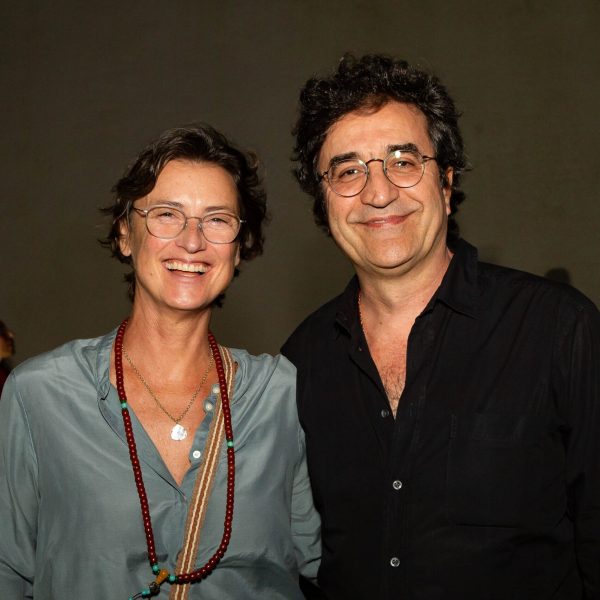 Lisa Graham e o galerista Edu Fernandes