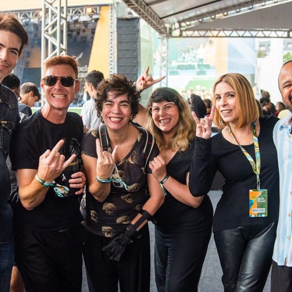 Luiz Fernando Coutinho, Juan Manuel Tellategui, Cris Simões, Vanessa Goulartt, Liège Monteiro e Miguel Arcanjo Prado