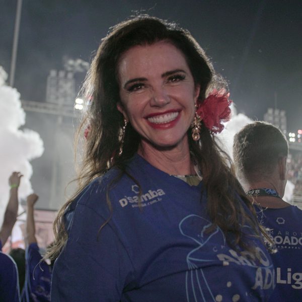 Luma de Oliveira. Foto Benjamim Melo