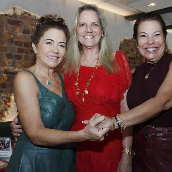 Marta Isaksen, Maninha Barbosa e Claudia Cury