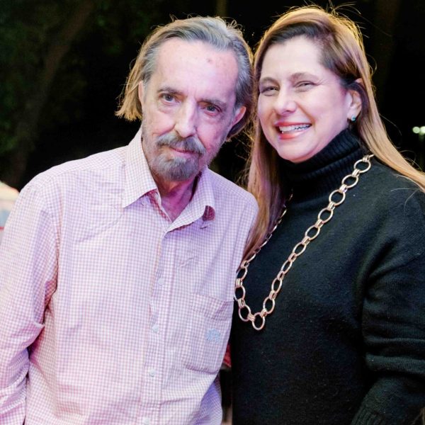 O jornalista Marcelo Borges, que sabe tudo de moda, e Ana Cristina Carvalho