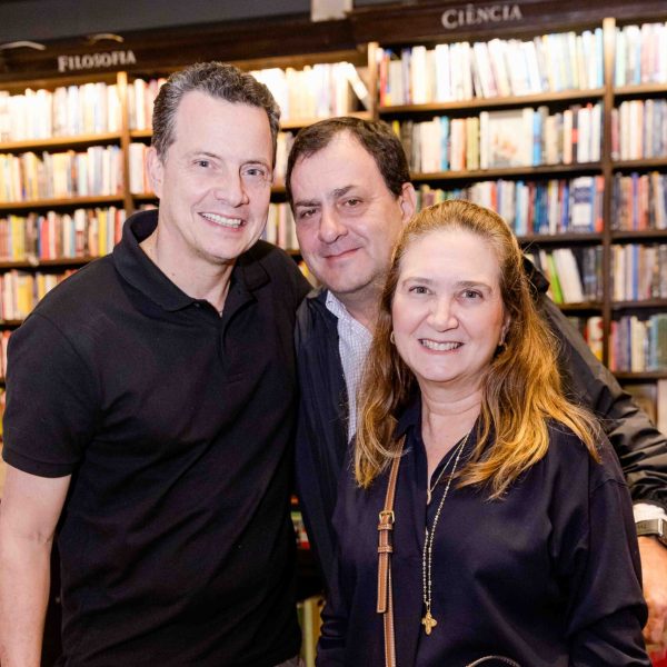 Marcelo e Flavia Costa e Marcelo Azambuja