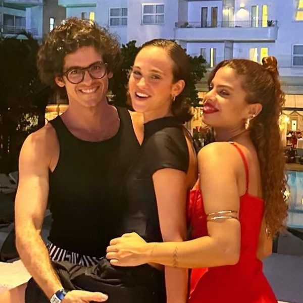 Matheus Senra, Emilie Rey e Clara Buarque