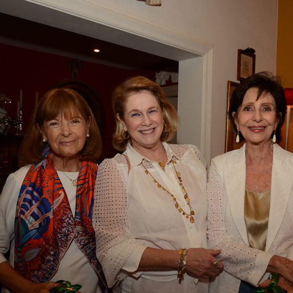 Monica Aranha Barreto, Glória Severiano Ribeiro e Carmen Silvia Peltier de Queiroz