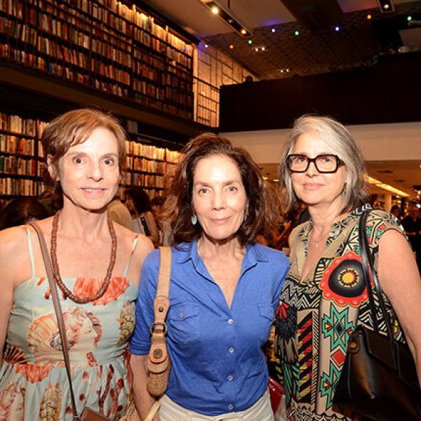 Patricia Veiga, Elisa Bayngton e Beth Jobim