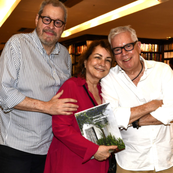 O casal Pedro e Bia Corrêa do Lago com Chicô Gouvêa