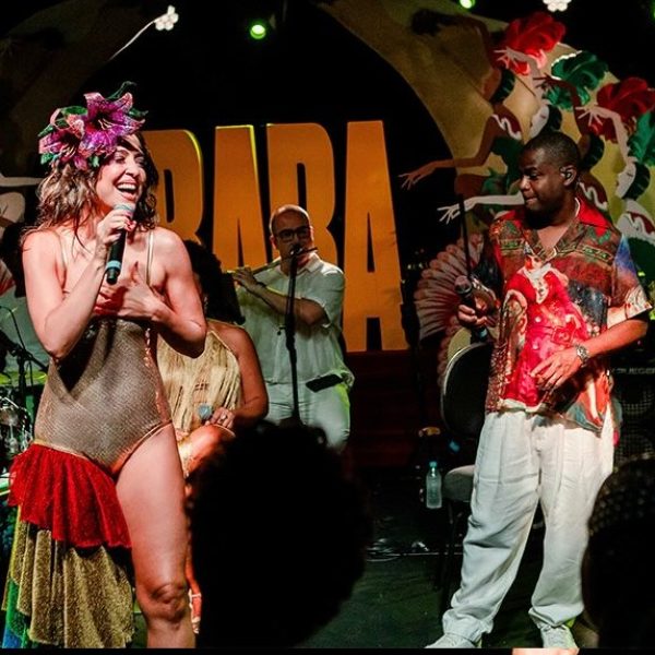 Roberta Sá e Pretinho da Serrinha