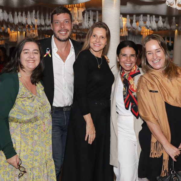 Rozane Stzberg, Tavinho Furtado, Claudia Liechavicius, Fran Hochmüller e Mariliz Jorge